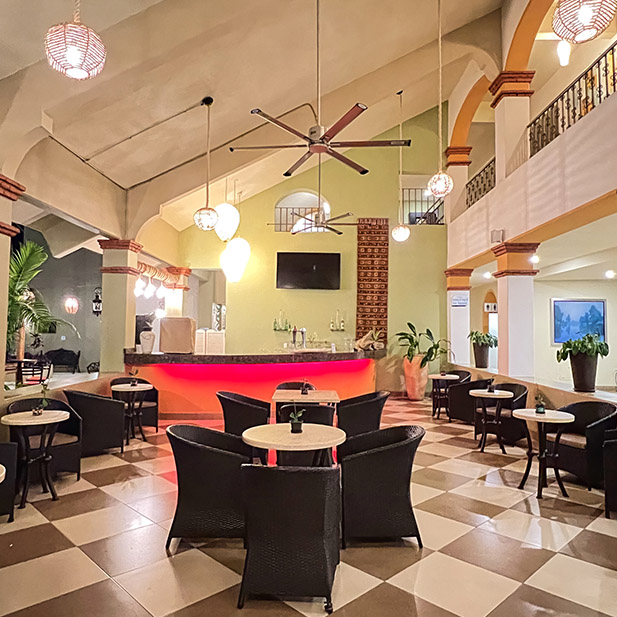 hotel binniguenda huatulco playa lobby bar maguey